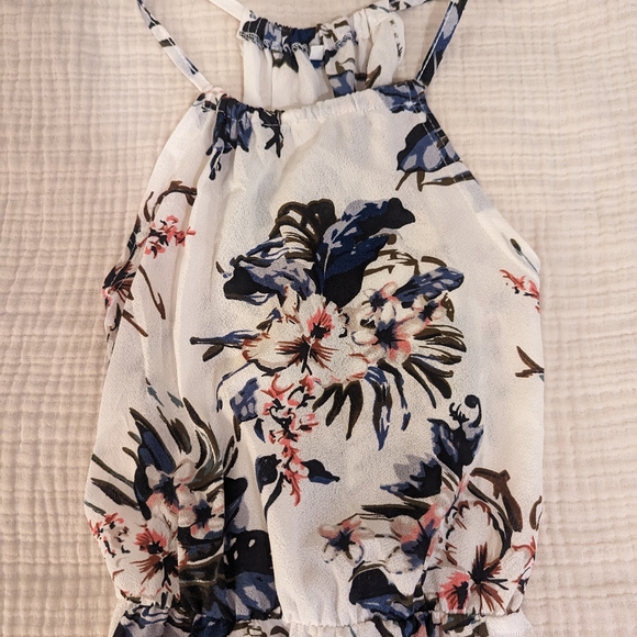 Dark Green maxi dress. Floral crochet top, backless. Size Small - Picture 10 of 10